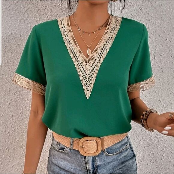 **NWOT** SHEIN contrast lace sleeve top - 6 /medium - Picture 1 of 2